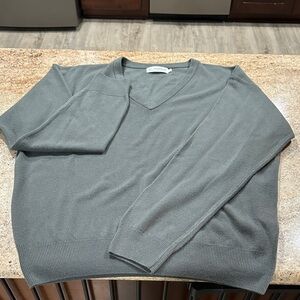 Men's Gray V-Neck Sweater